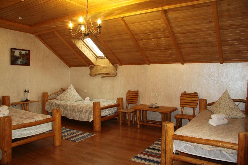 Classic Triple Room image 4