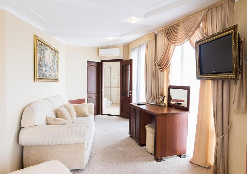 Junior Suite with Sea View image 3
