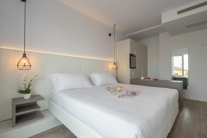 Hotel Elite - image 22