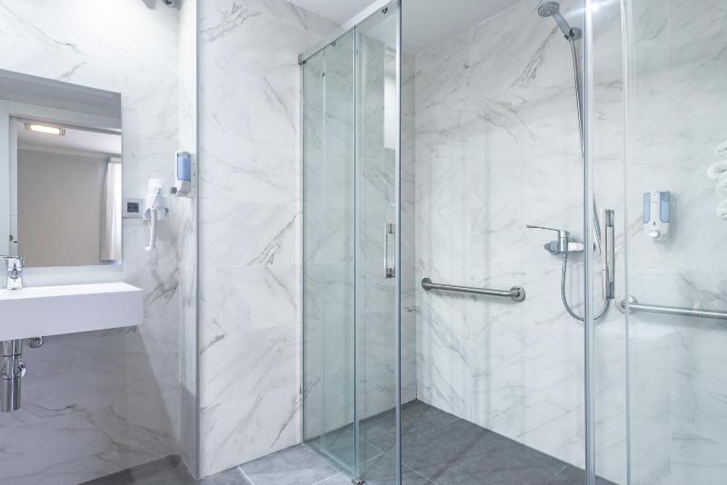 Triple Room image 1