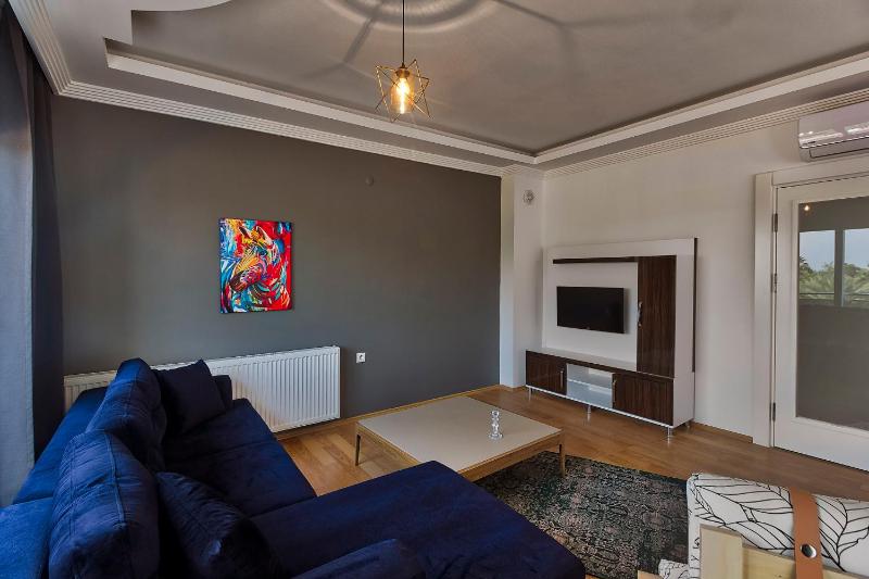 Deluxe Apartment image 2
