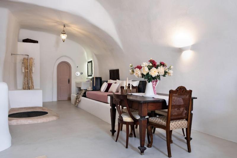 Suite with Private Pool image 3