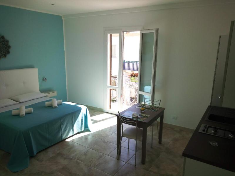 Holiday Homenza - image 6