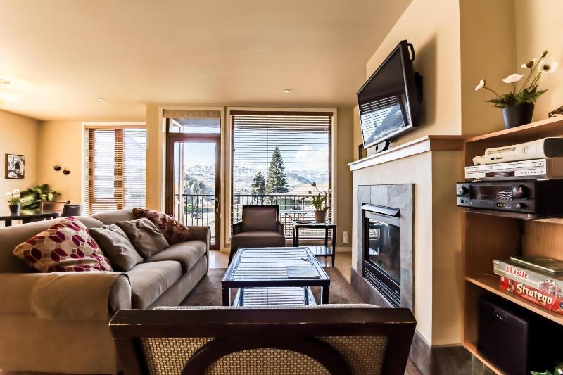 Two Bedroom Apartment  image 1