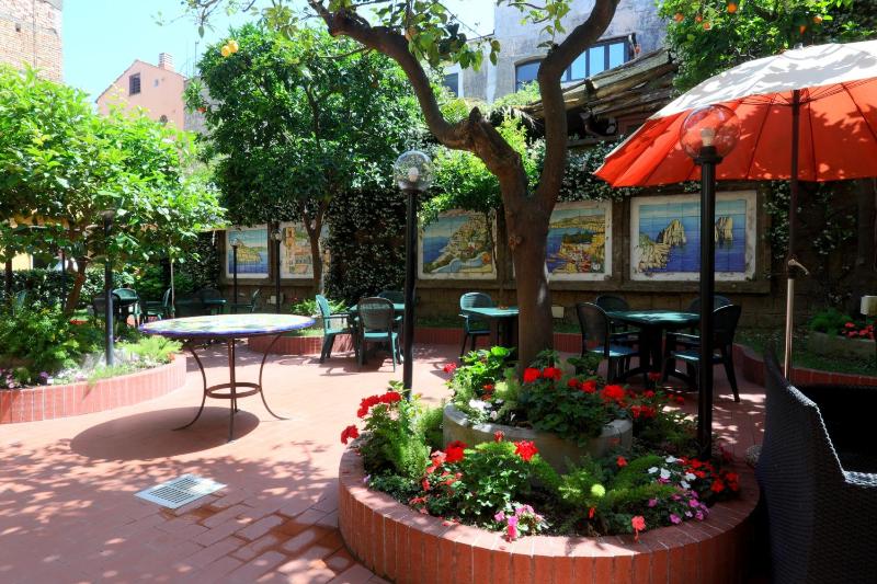Hotel Astoria Sorrento - image 9
