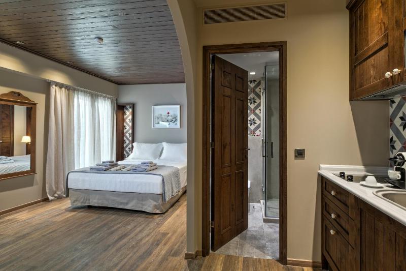 ESTIA BOUTIQUE APARTMENTS - image 15