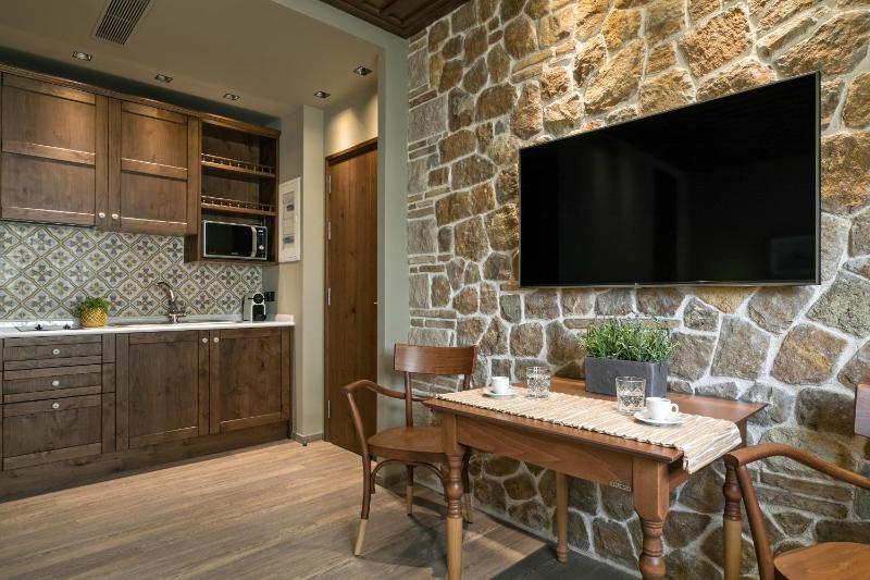 ESTIA BOUTIQUE APARTMENTS - image 5
