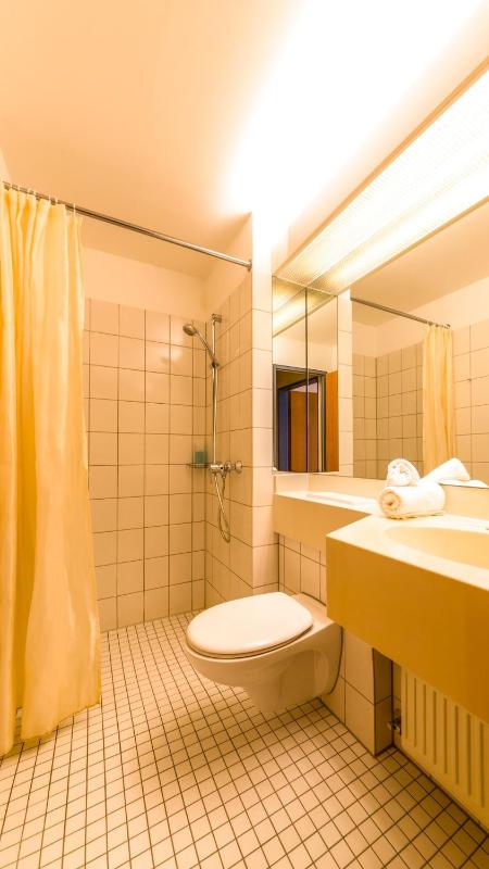 Standard Double Room with chair-bed image 2