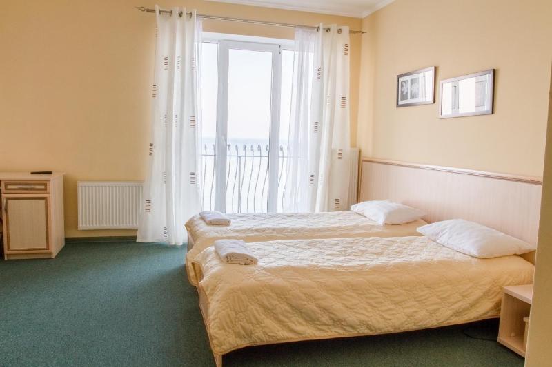 Twin Room with Sea View image 2