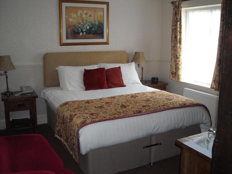 Standard  Double Room image 4