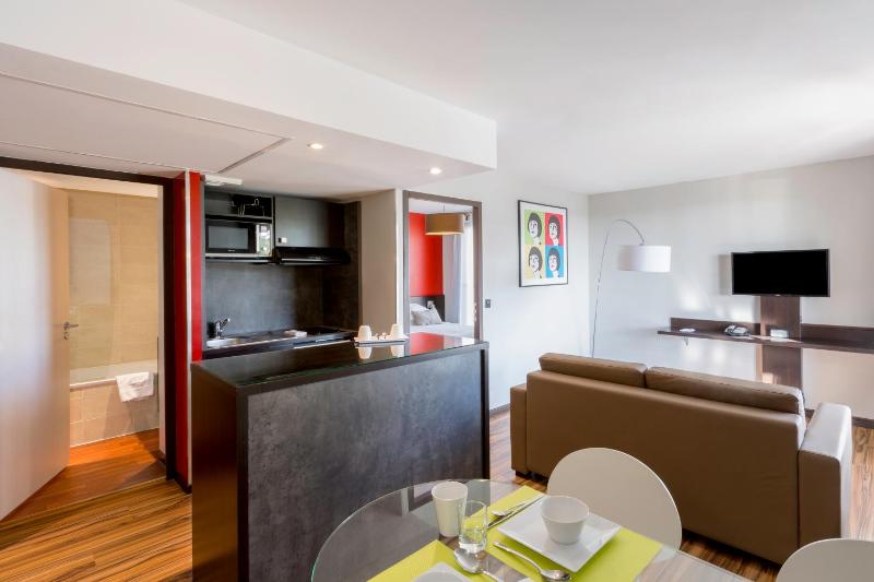 Executive Queen Suite image 3