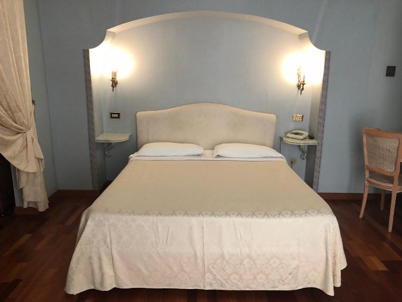 Double or Twin Room image 1