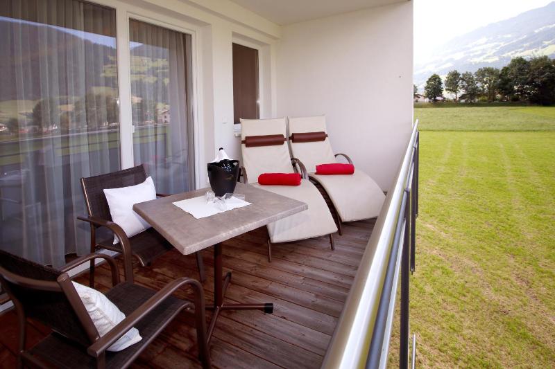 Suite with Sauna and Terrace  image 2
