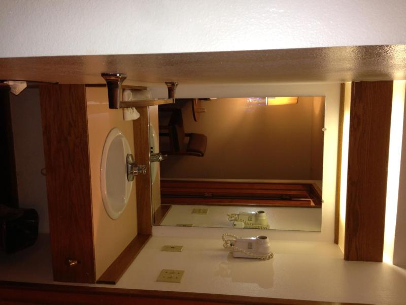 King Room (Non-Smoking) image 4
