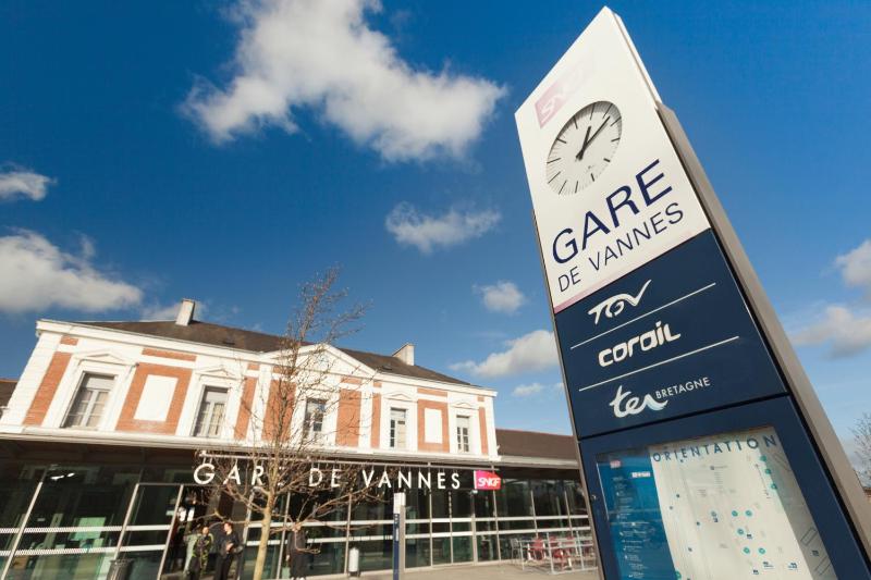 Ibis Styles Vannes Gare Centre Hotel - image 5