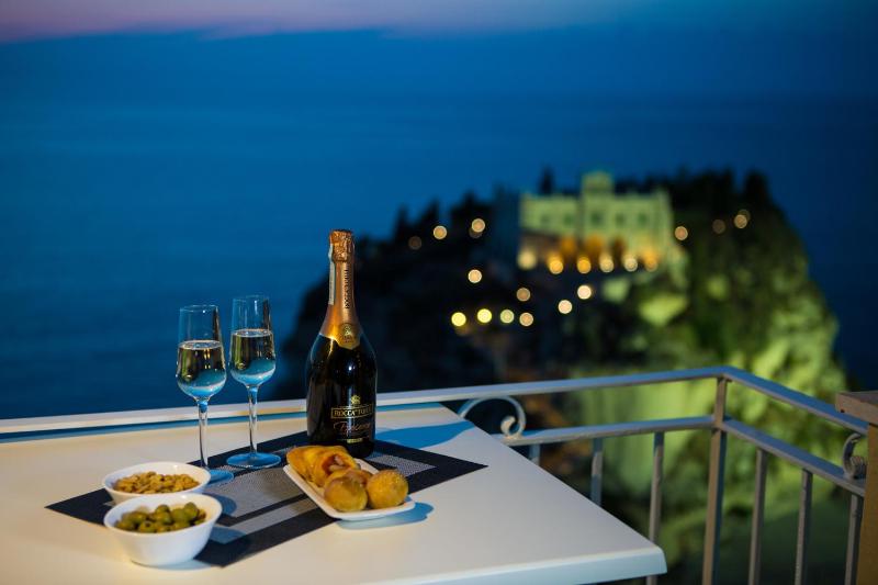 Sunset Tropea - image 43