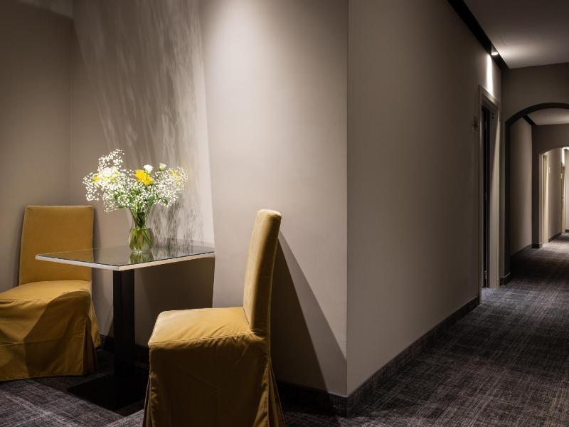 HNN Luxury Suites - image 9