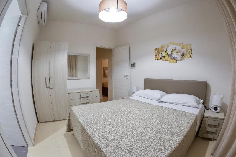 Superior Apartment image 3