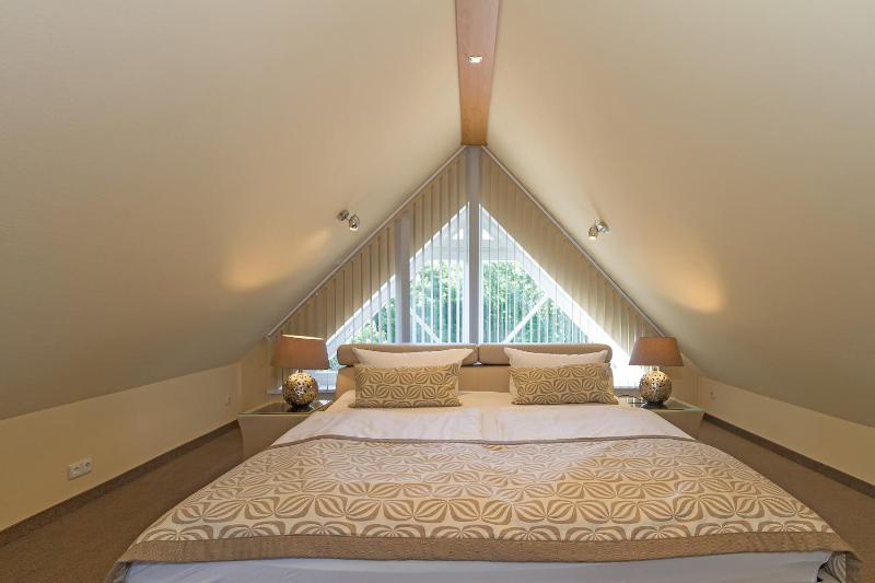 Penthouse Room with Balcony image 2