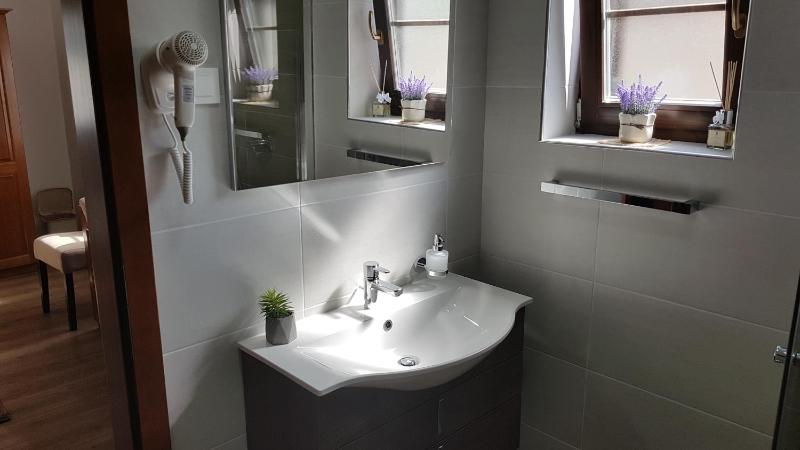 Double Room image 2