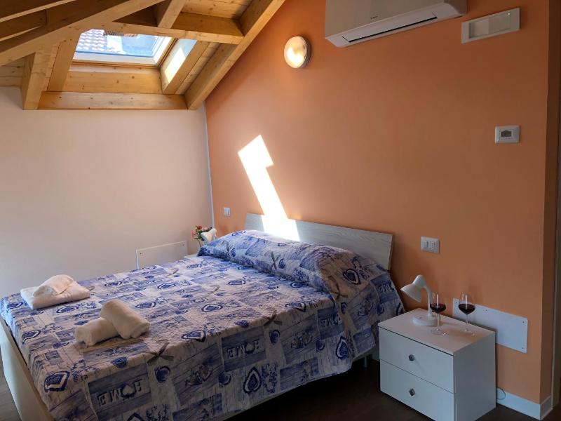 Double Room image 3