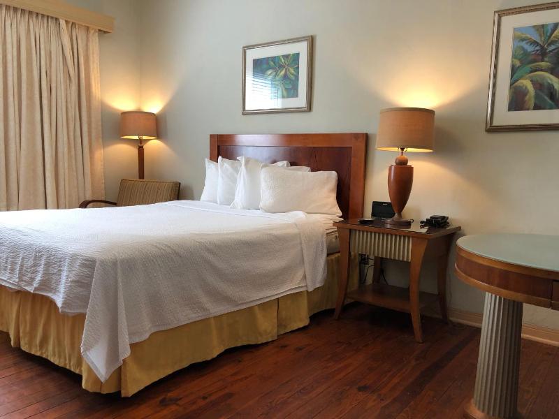 Viscay Hotel - image 18