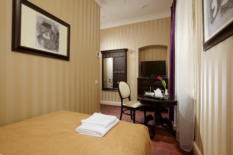 Superior Single Room image 3