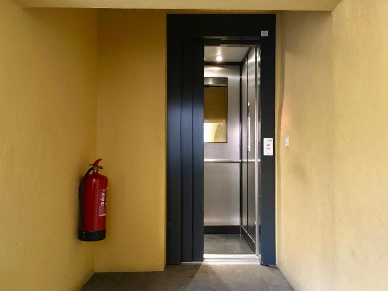 Studio Apartment image 2