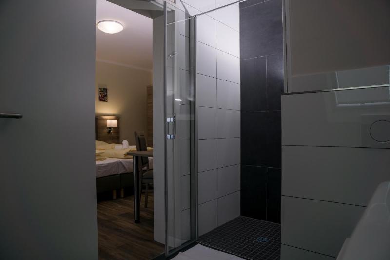 Triple Room image 4