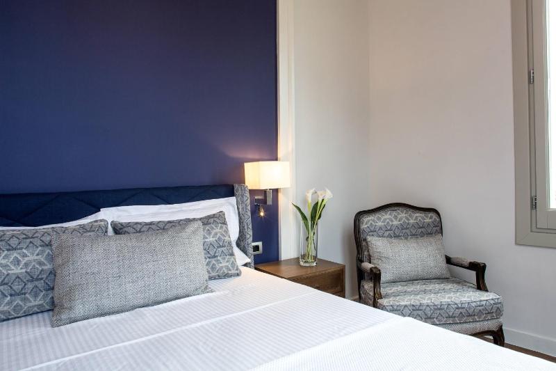 Superior Room with Sea View image 2