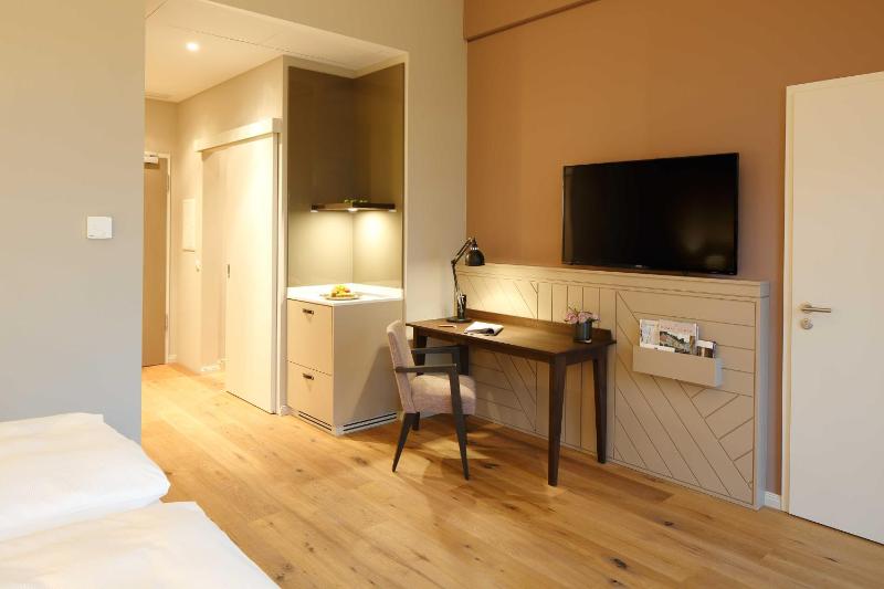 Superior Double Room image 4