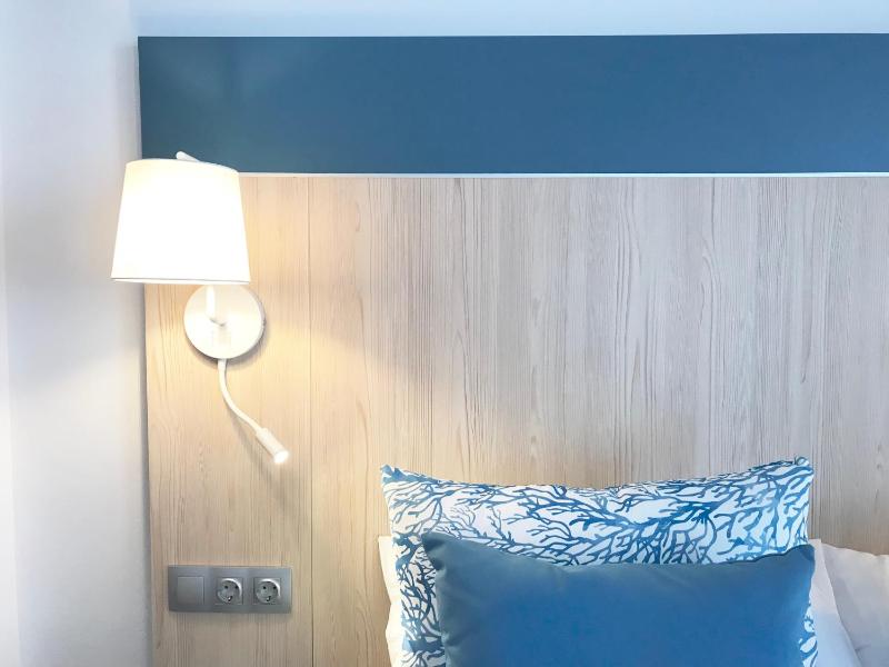 Double Room image 4
