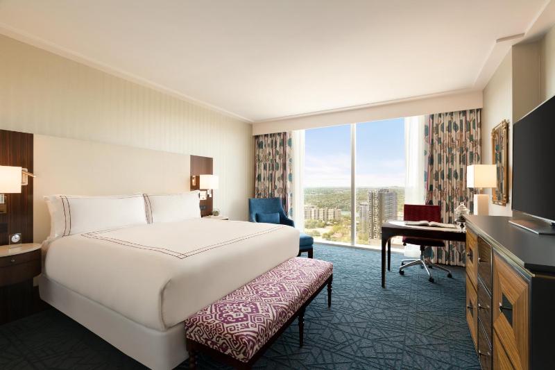 Fairmont Gold Studio Suite, 1 King Bed image 2