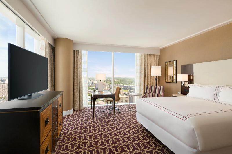 Fairmont Austin Gold Experience - image 49