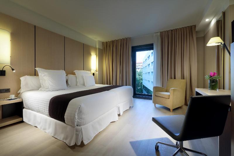 Superior Double Room image 3
