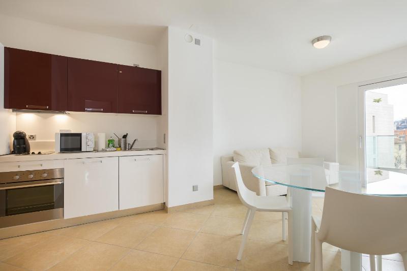 Prestige Apartments by Quokka 360 - Spacious Flats with Private Terraces - image 48