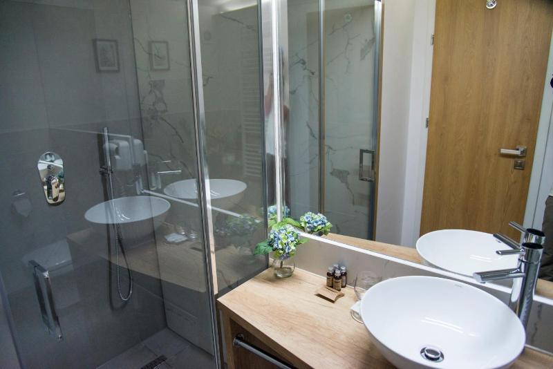 Brekner Rooms - image 11