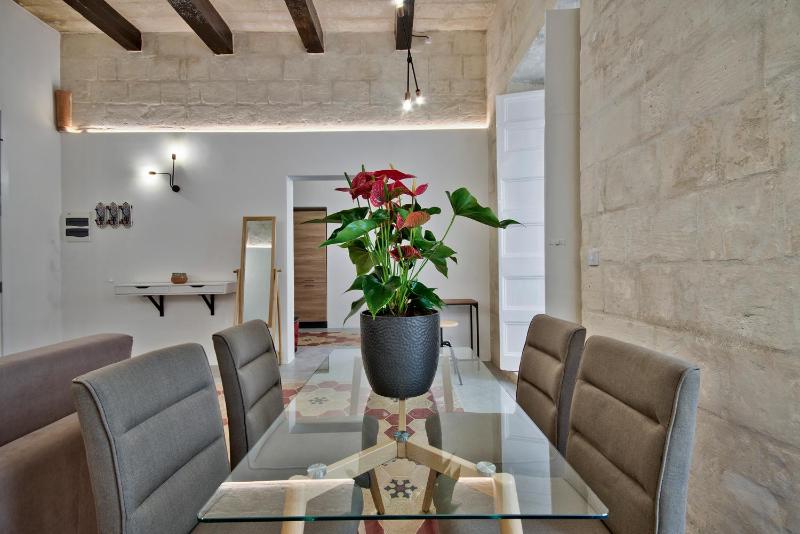 Apartment image 4