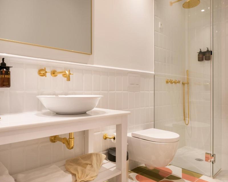 Deluxe Double Room with Castle View image 4
