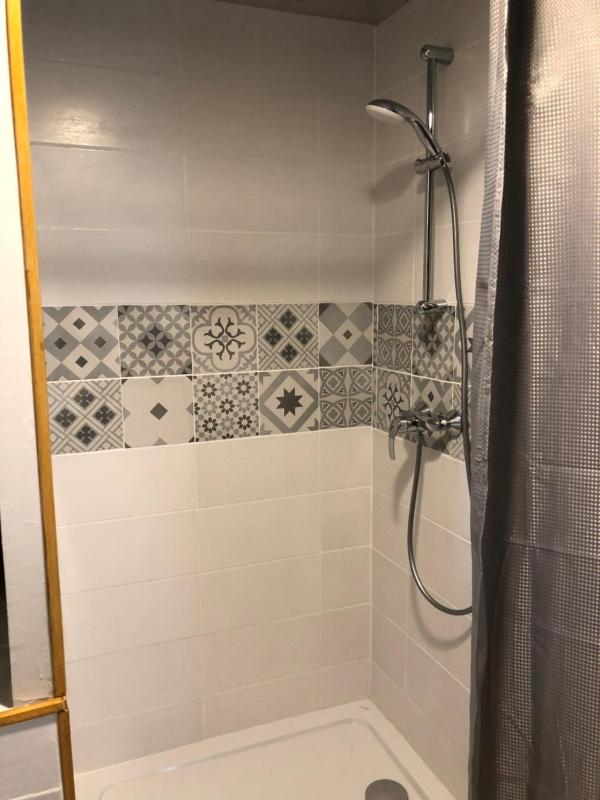 Double or Twin Room image 3