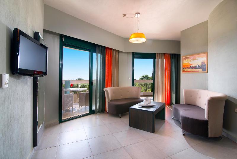 Junior Suite with Sea View image 4