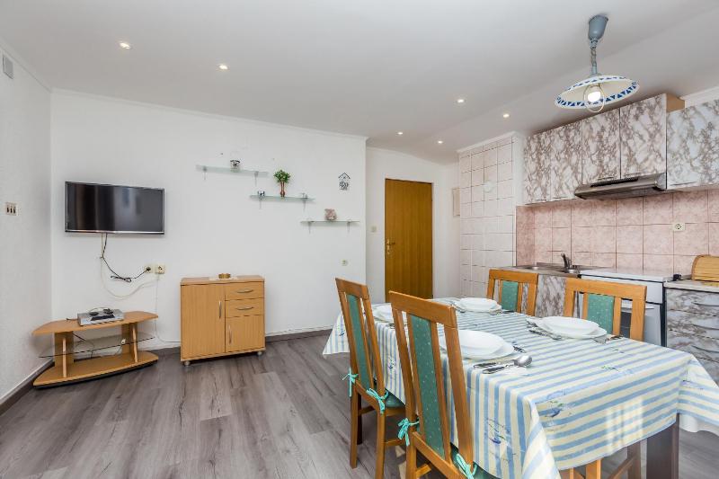 Apartment Miranda - image 16