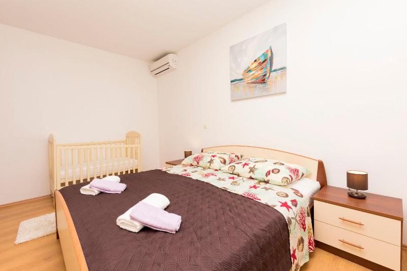 Apartment Petea - image 33