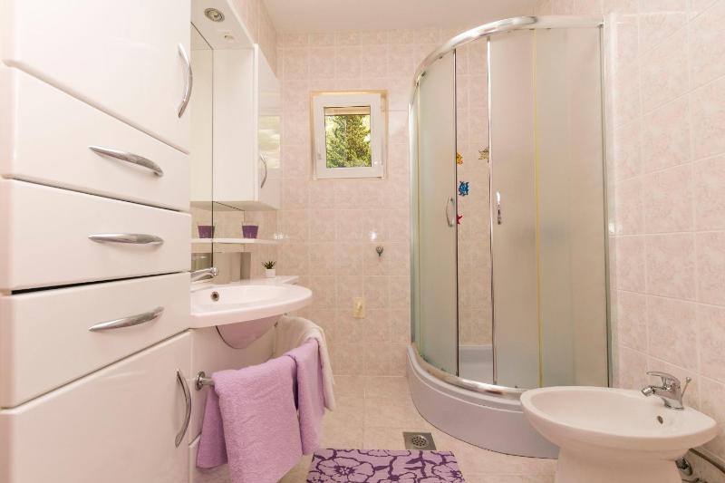 Apartment Petea - image 23