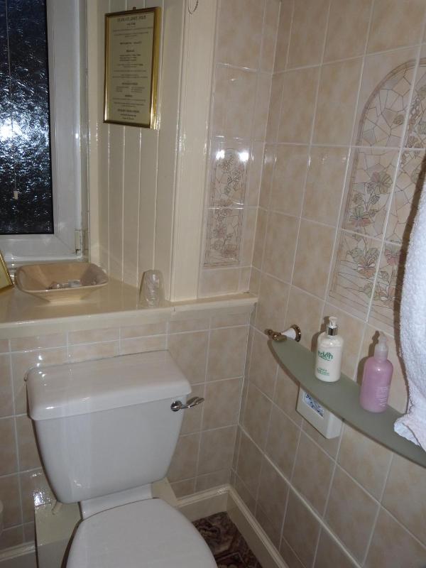 Single Room image 2