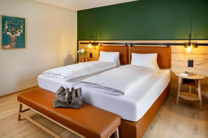 Junior Suite with Mountain View image 1