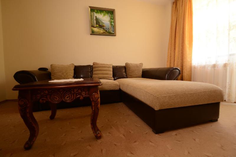 One-Bedroom Suite image 2