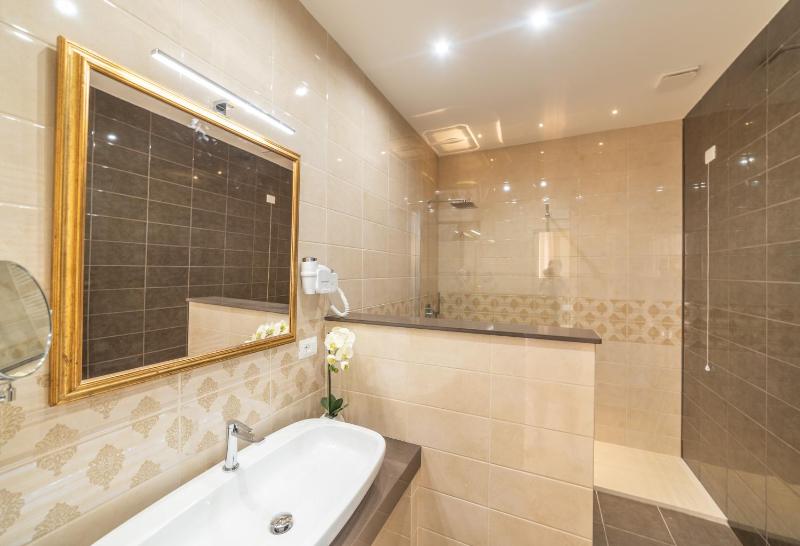 Junior Suite image 3