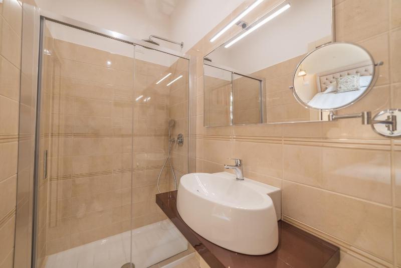 Superior Single Room image 4