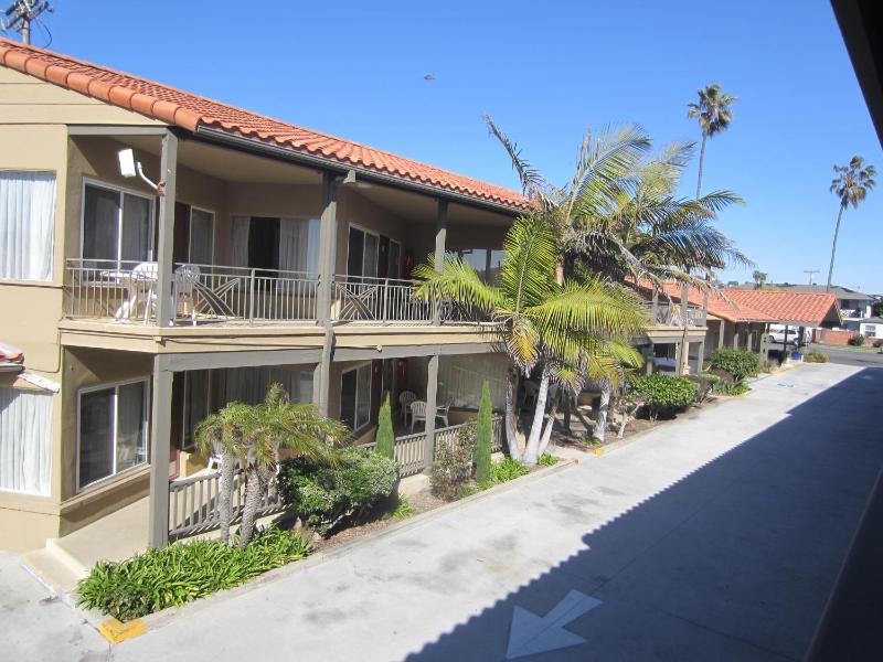 Pacific Shores Inn - image 14